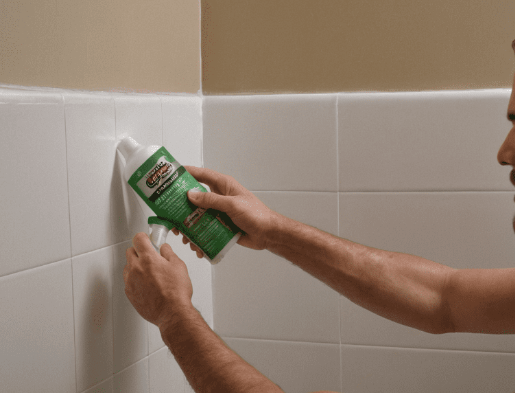 How to Apply Caulk to Showers and Tubs