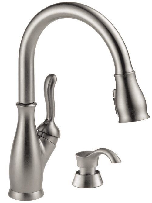 Delta Faucet Leland Single Handle Kitchen Sink Faucet with Pull Down Sprayer