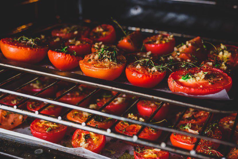 dried tomatoes in oven