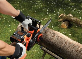 3 Best Battery Chainsaws From Black+Decker Best Battery Chainsaw