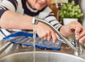 How To Install A New Sink Faucet: 6 Quick Steps To Install It How To Install A New Sink Faucet