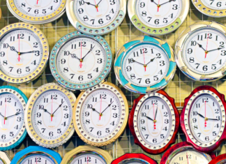 What’s The Deal With Clock Hands? 3 Different Types Of Clock Hands Clock Hands