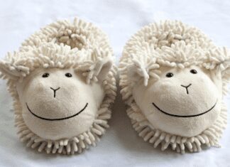 9 Best Slippers for Your Feet In 2023: The Ultimate Guide to Finding the Best Slippers Best Slippers