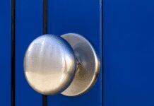 How to Change a Doorknob in 4 Easy Steps (DIY Guide) Installing the New Door Knob