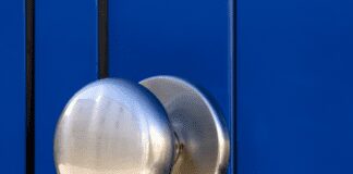 How to Change a Doorknob: Step-by-Step DIY Guide (2026) Installing the New Door Knob