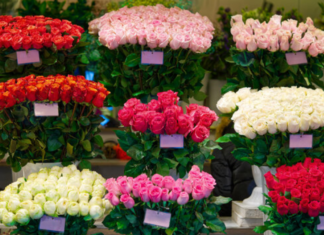 Creating a Theme for Your Flower Arrangements: Ideas and Examples Flower Arrangements