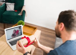 How To Make A Long Distance Anniversary Extra Special For Your Partner Long Distance Anniversary