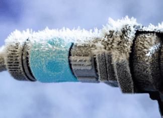 How to Thaw Frozen Pipes: A Short Guide to 4 Tactics to Preventing Household Catastrophes How to Thaw Frozen Pipes