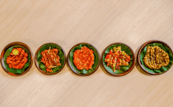 Grow Your Own Heat: A Gardenerâs Guide to Crafting Signature Hot Sauces Hot Sauces